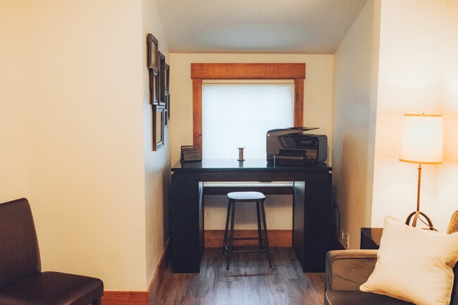Cozy office nook - 201 NW Harriman St