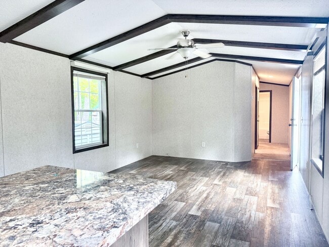 Building Photo - Nearly new 3 bedroom mobile home on a big ...