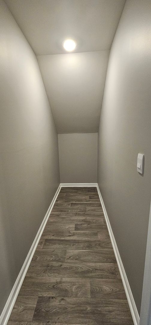 Building Photo - Luxury Meets Privacy in This 4-Bedroom Cul...