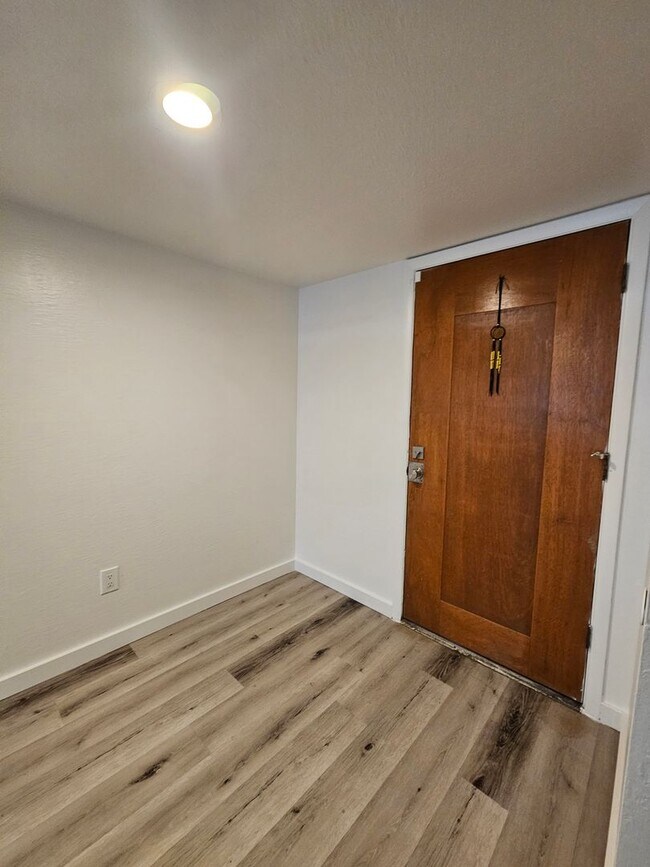 Building Photo - Updated 4BR Home | Pool + 2 Car Garage | Single Level