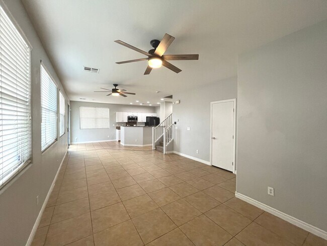 Building Photo - 1847 sq ft, 2 story, 4 Bedroom, 2 1/2 bath, 2 Car Garage home in the Vibrant city of Las Vegas.