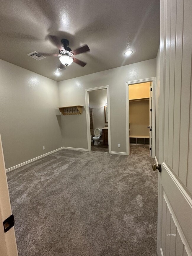 Building Photo - 2415 51st Ave