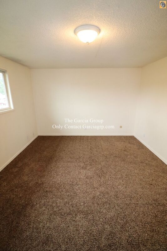 Building Photo - 581 Holmes Ln