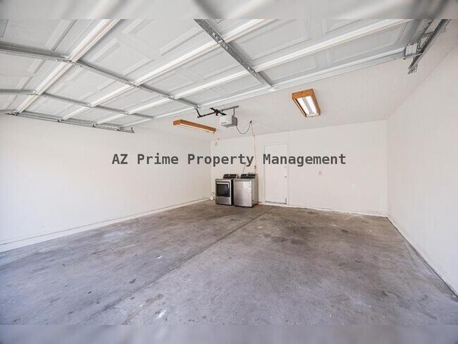 Building Photo - 7314 N 43rd Ave