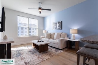 Building Photo - 435 Encore Way