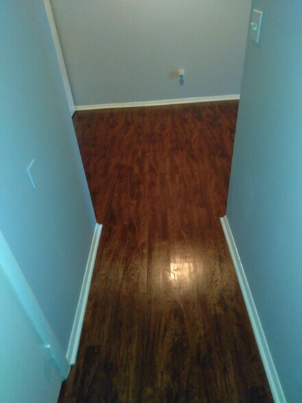 Beautiful Flooring - 3009 Avenue W
