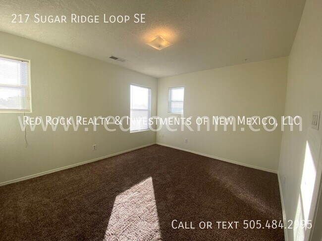 Building Photo - 217 Sugar Ridge Loop SE