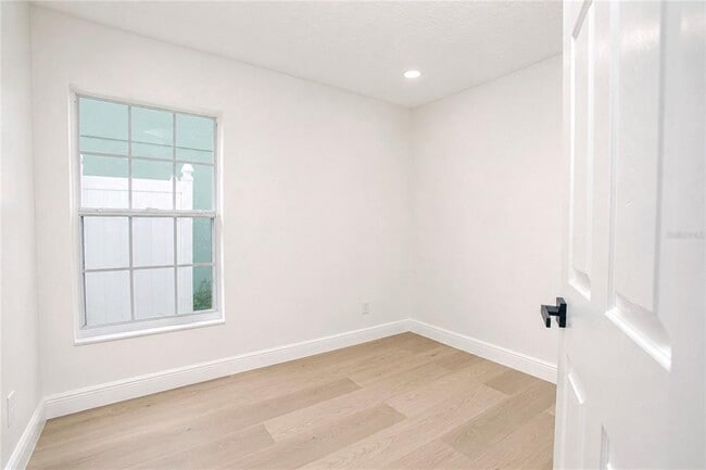 Building Photo - 2039 Shannon Lakes Blvd