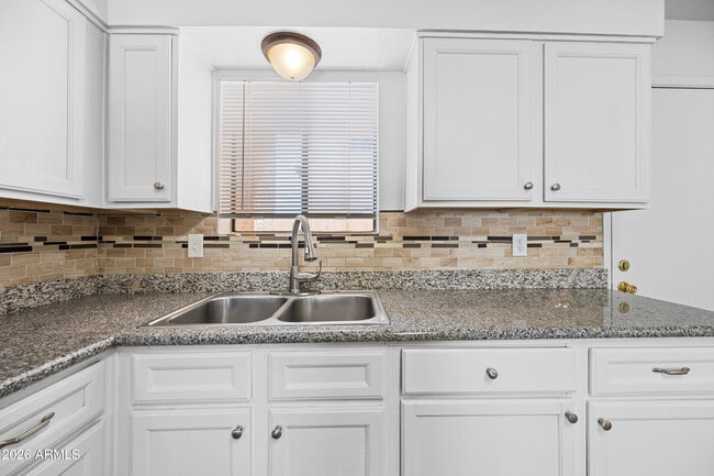 Building Photo - 2650 E McKellips Rd