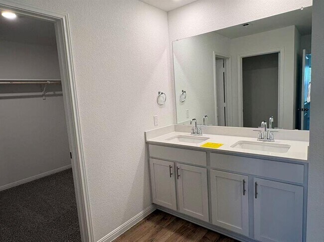 Building Photo - 1828 Marlin Spike Dr