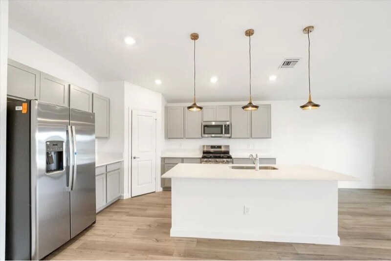 Building Photo - 6362 Windwood Wy