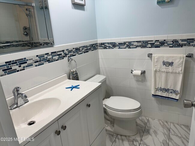 Building Photo - 438 NJ-35