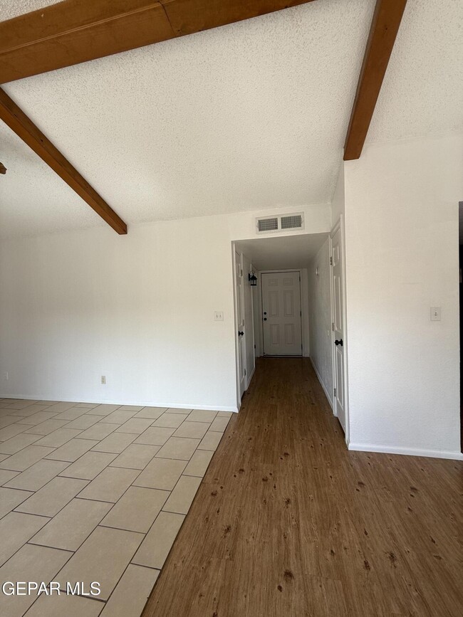 Building Photo - 1670 Jones Ln