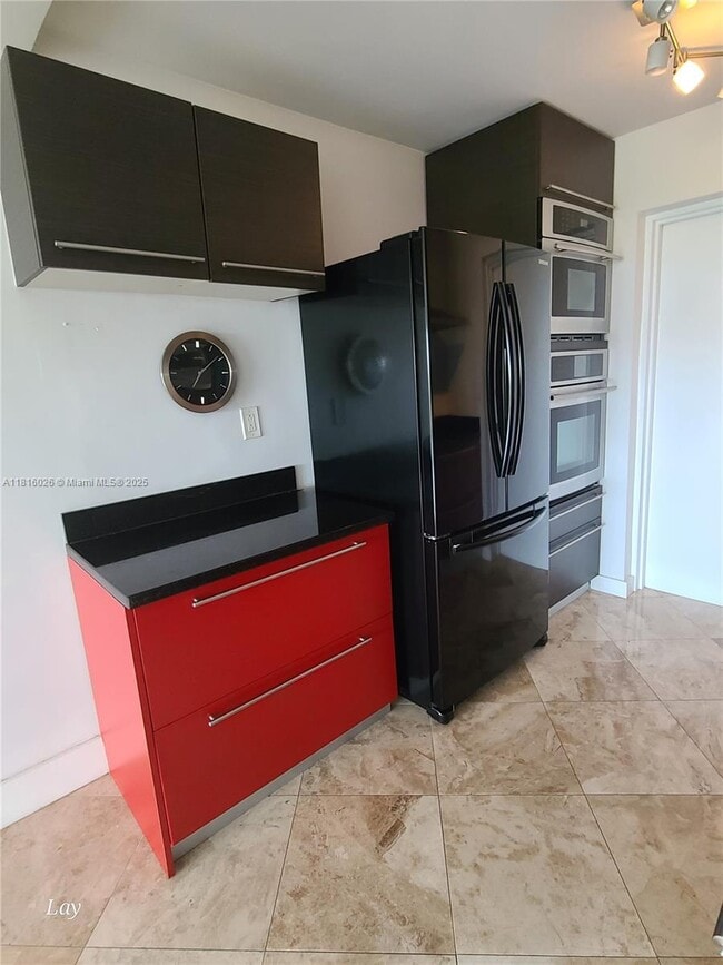 Building Photo - 16850 S Glades Dr