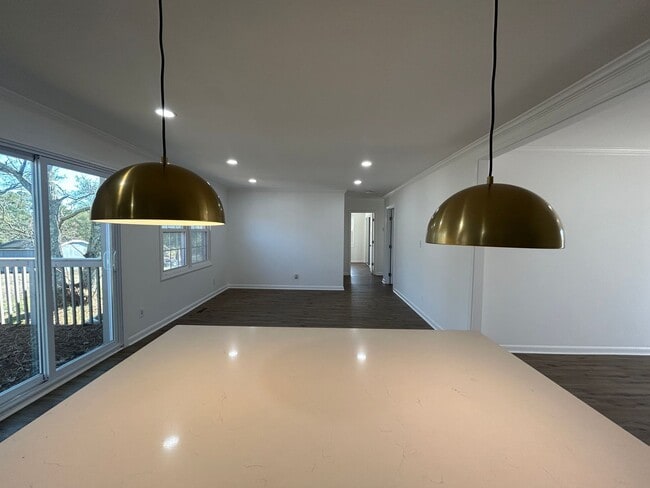 Building Photo - 59 Cricket Ln