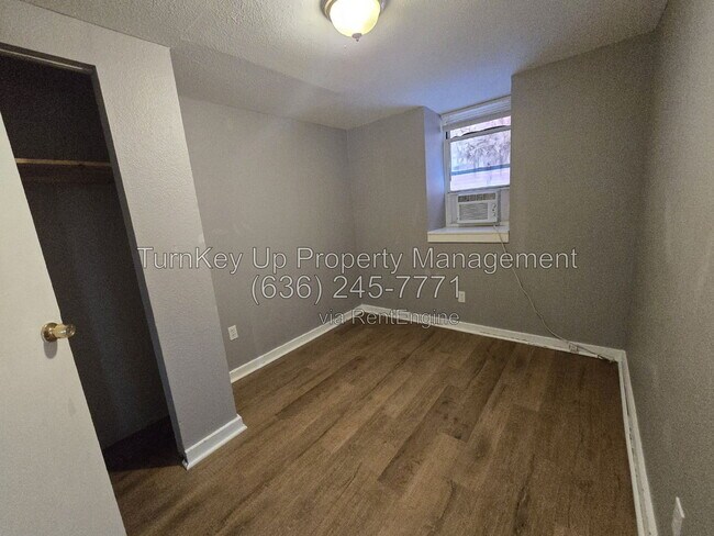 Building Photo - 4005 S Grand Blvd