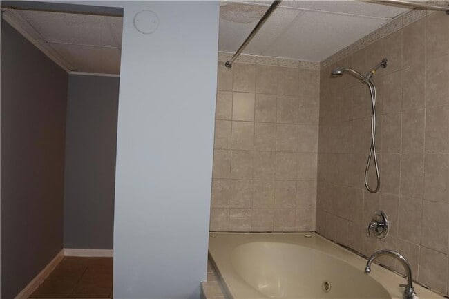 Building Photo - 2650 Old Spanish Trail