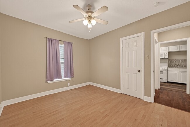 Building Photo - 1404 Munger St