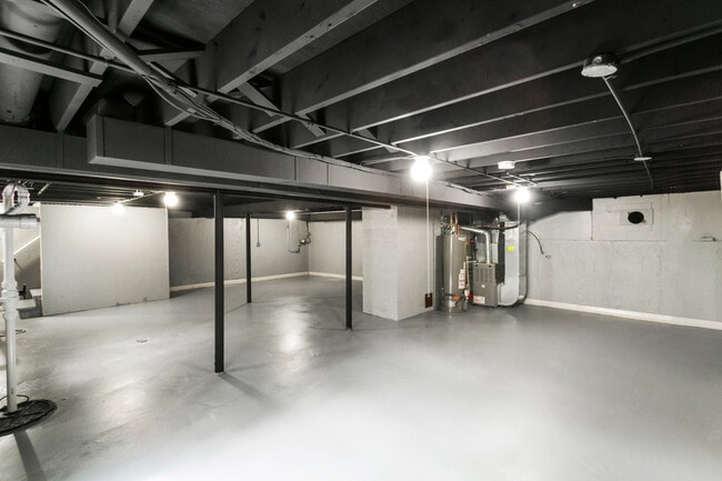 Building Photo - 5 Danube Way