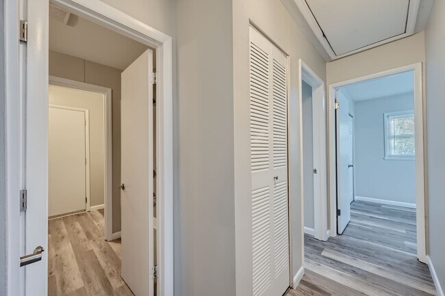 Building Photo - 601 Boxelder Dr