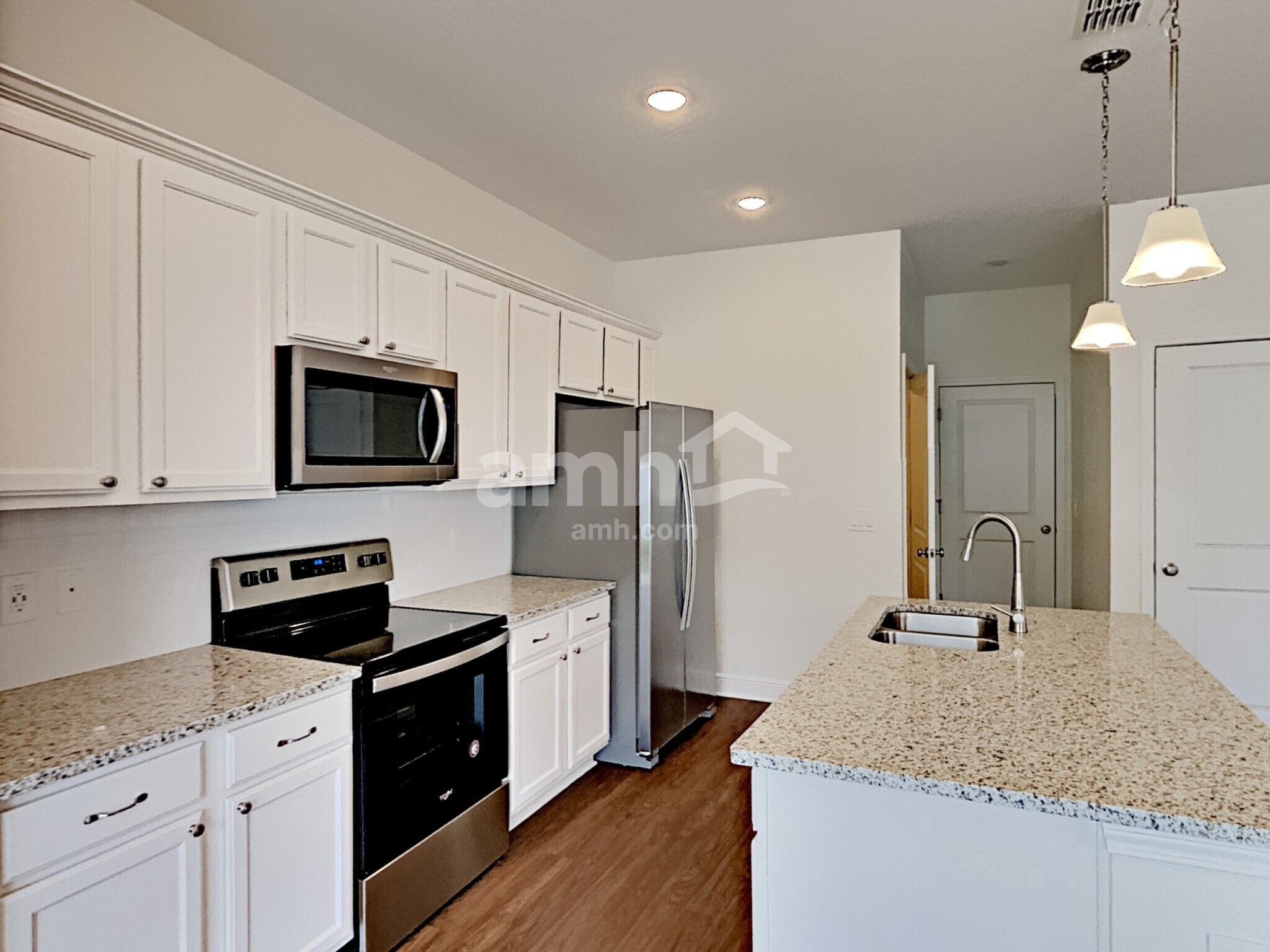 Building Photo - 1337 Celery Ave