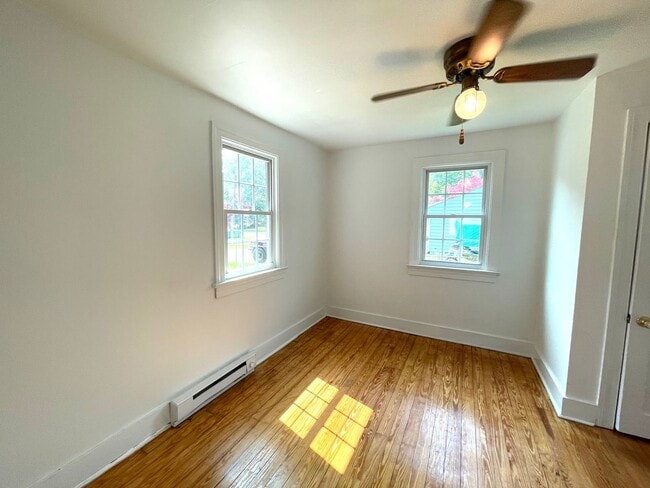 Building Photo - 21608 Hudson St
