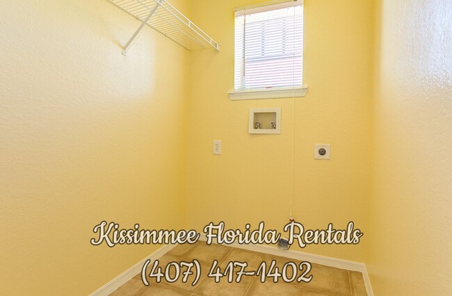 Building Photo - Beautiful 2nd floor Condo with 2 bedrooms ...