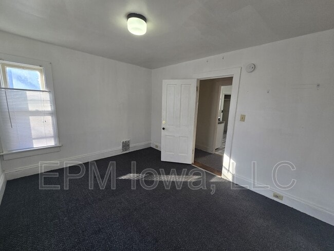 Building Photo - 1424 1/2 Grant Avenue