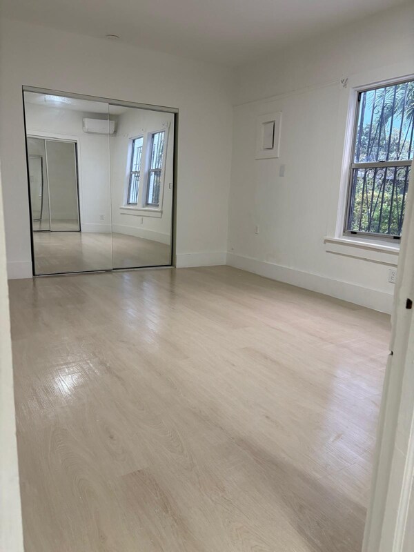 Building Photo - 2035 NW 26th St