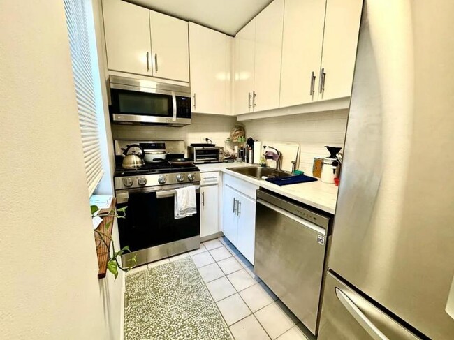 Building Photo - 1 bedroom in NEW YORK NY 10007