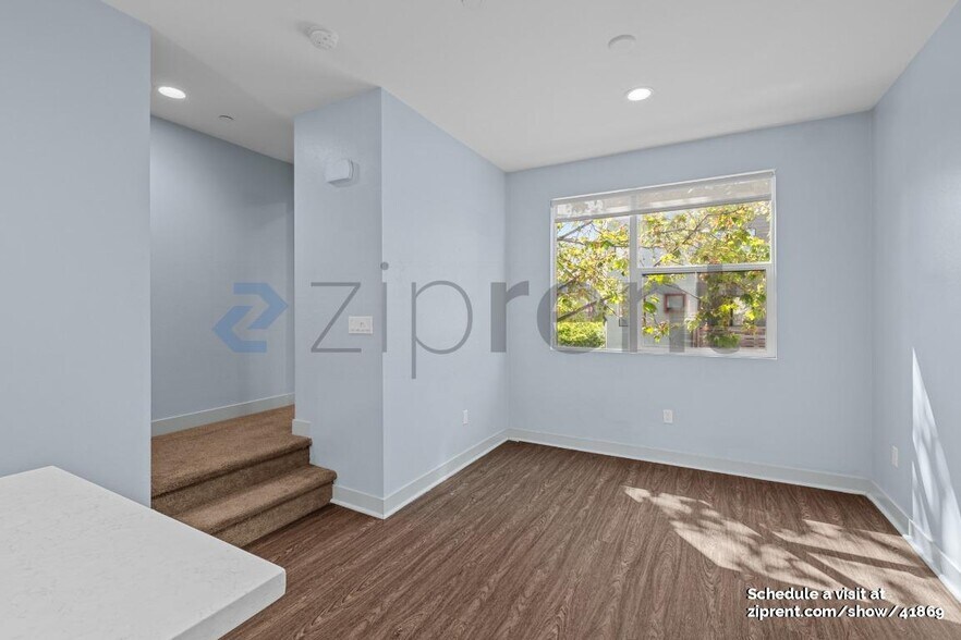Building Photo - 1505 Prescott St