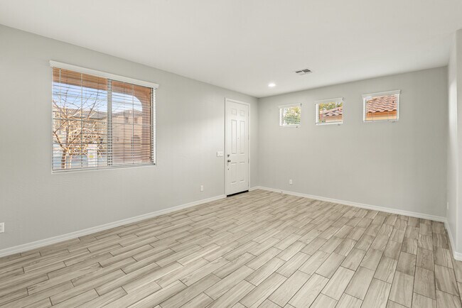Building Photo - 14772 W Riviera Dr