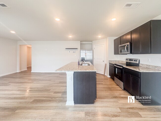 Building Photo - 561 Fawn Mdw Ln