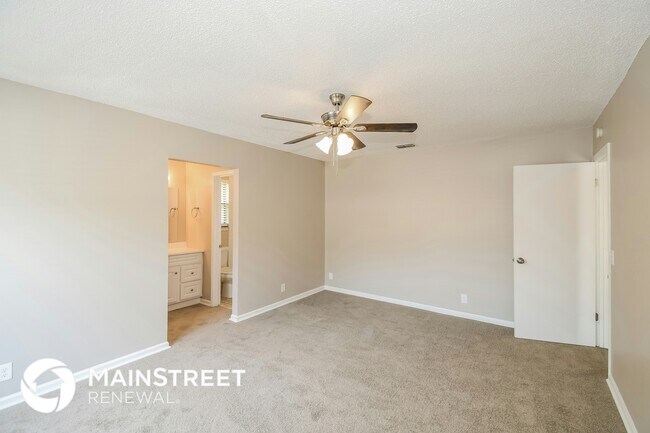 Building Photo - 7850 Blank Dr N