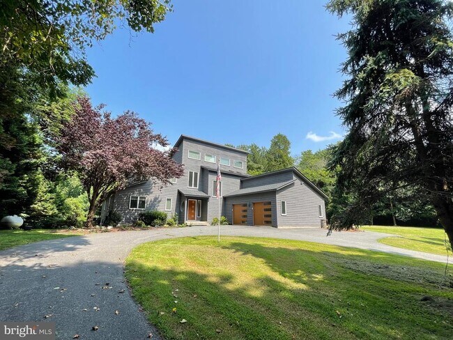 Building Photo - 26 Cannon Bluff Dr