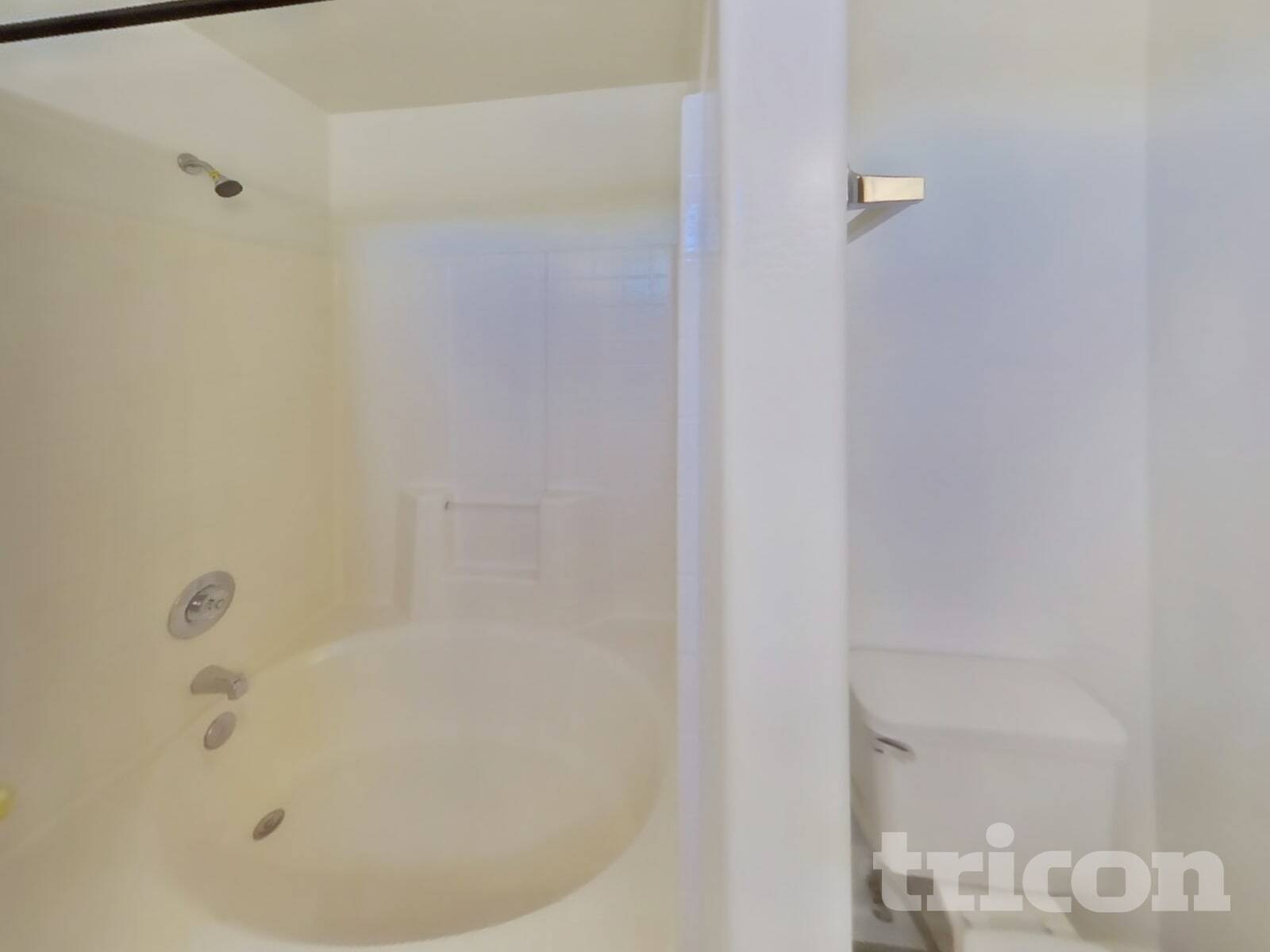 Building Photo - 10625 W Monte Vista Rd