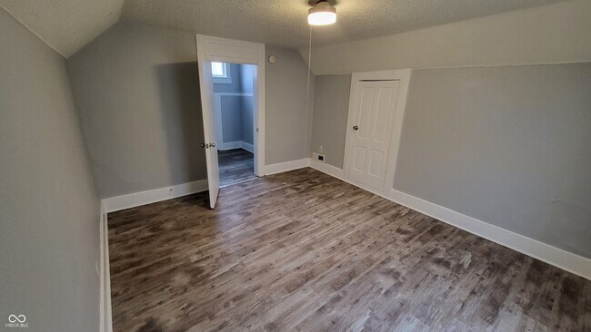 Building Photo - 1122 S Dearborn St