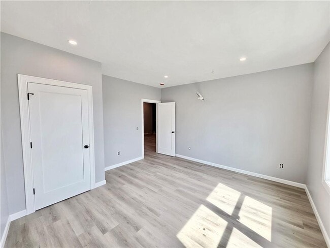 Building Photo - 1965 Smith St