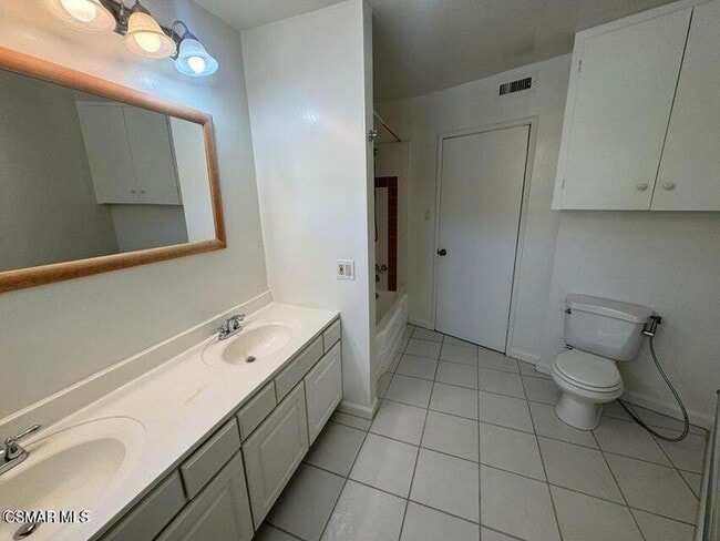 Building Photo - 22319 MacFarlane Dr