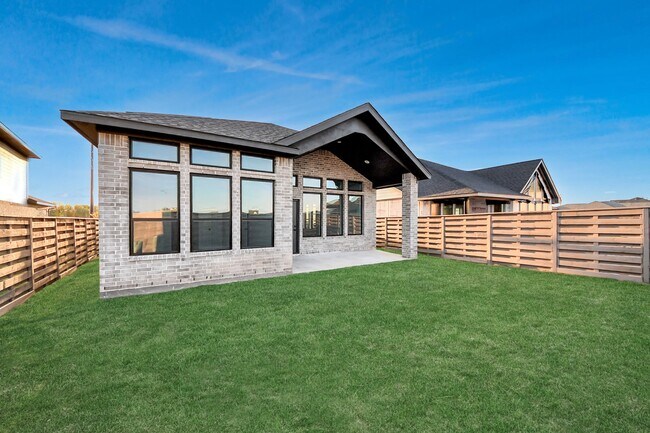 Building Photo - 10706 Ursa St