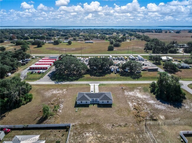 Building Photo - 6303 Red Cedar Rd