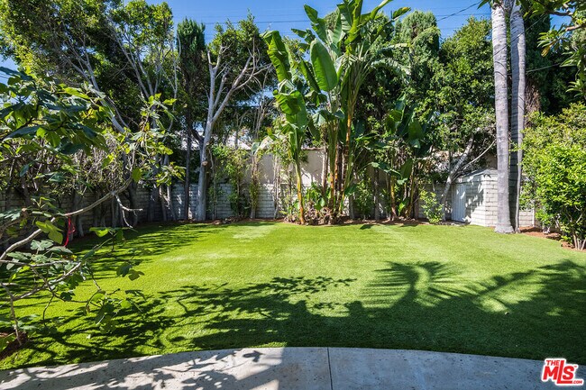 Building Photo - 161 N Hamel Dr