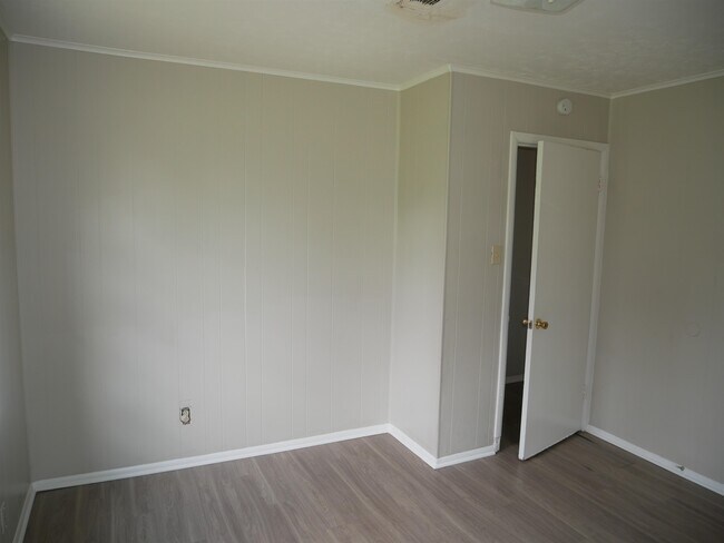 Building Photo - 5057 Gill Rd