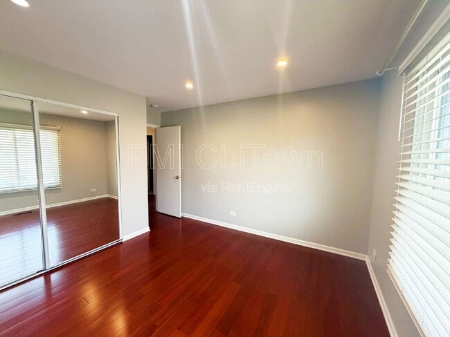 Building Photo - 354 E Rimini Ct