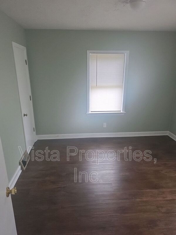 Building Photo - 8902 Beulah Church Rd