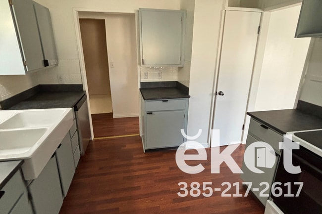 Building Photo - Jacobsen-Bluffdale