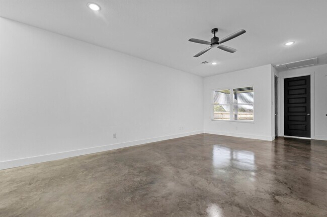 Building Photo - 3008 Alpha Wolf Ct