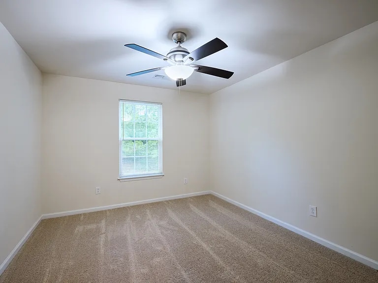 Building Photo - 457 Woodbark Ct