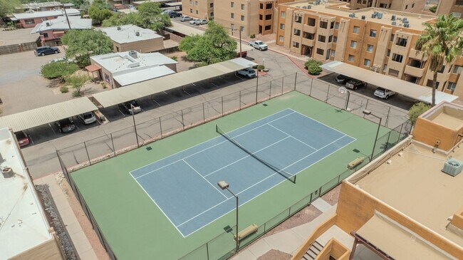 Building Photo - 1 Bed / 1 Bath Condo - Short or Long Term ...