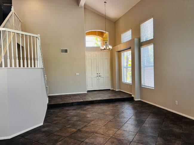 Building Photo - 4984 Riding Ridge Rd